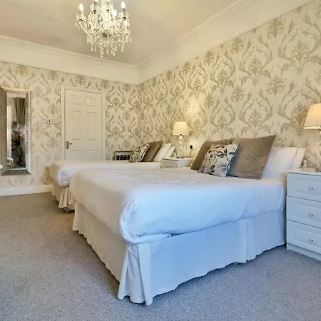 Meadowside 4*