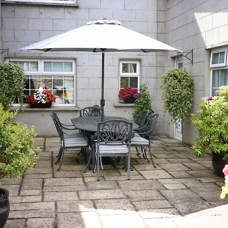 Meadowside 4*