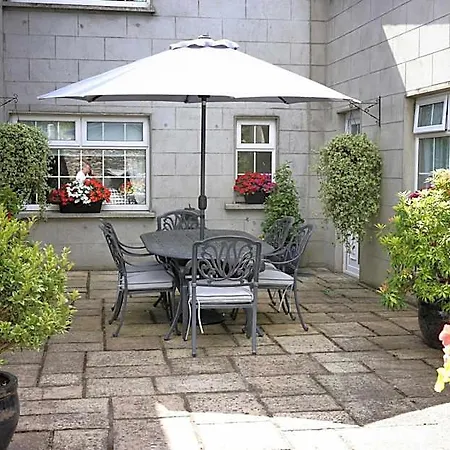Meadowside 4*